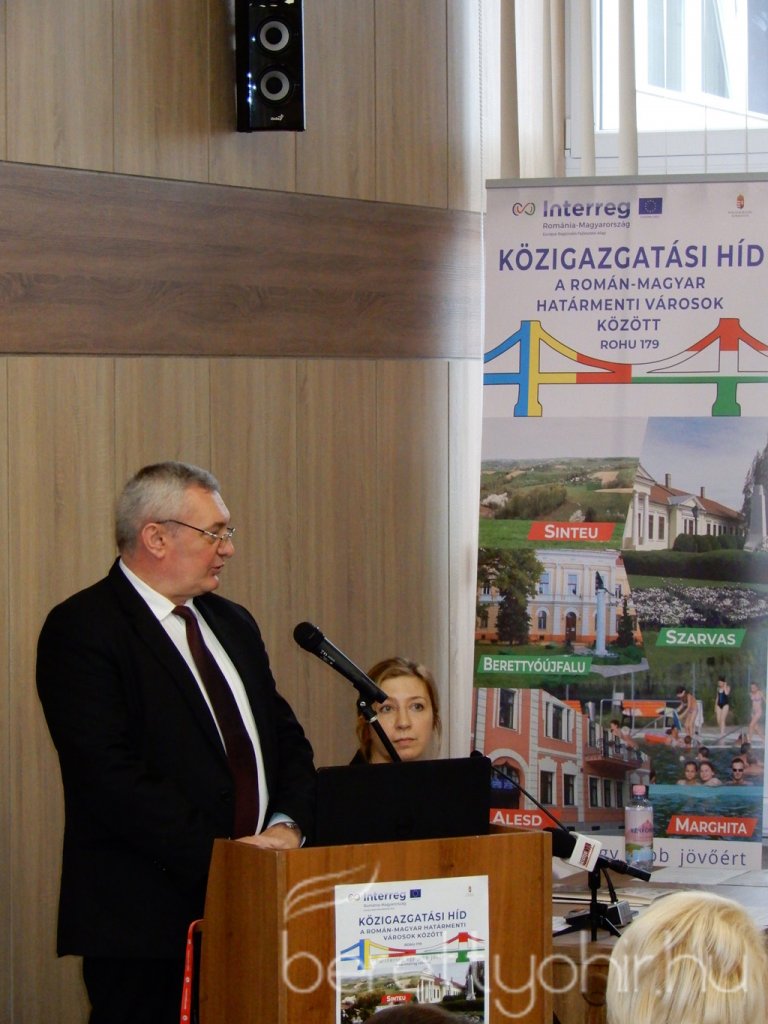 HURO Közigazgatási híd 15